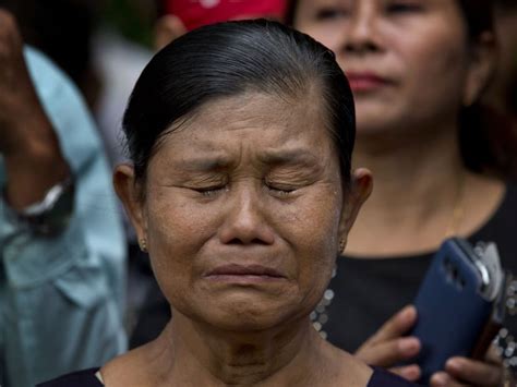 Gallery: Hundreds in Yangon pay respect to assassinated leader Aung San ...