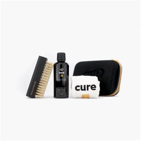 CREP PROTECT CURE ( BRUSH, 100ML CLEANING SOLUTION, AND MICROFIBER CLO – Poopoo online store