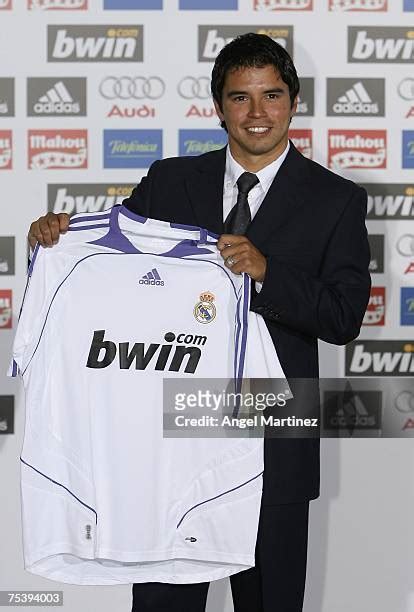 36 Real Madrid Present New Signing Javier Saviola Stock Photos, High ...