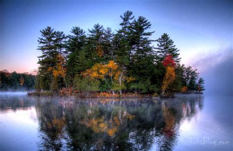 The beautiful Muskoka fall colors. Riverdale Island in Muskoka after ...