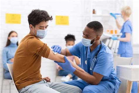 Vacancies in health care jobs at all-time high amid pandemic