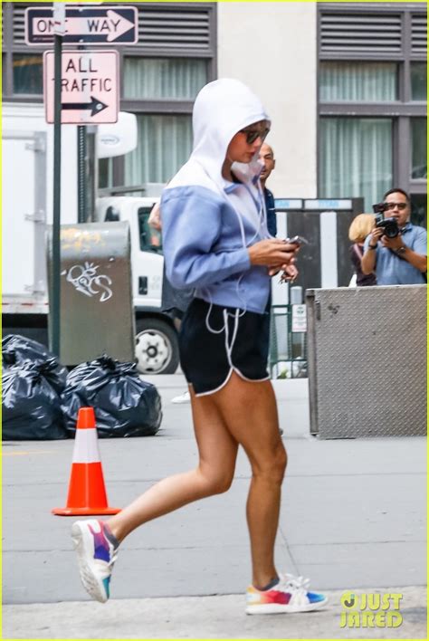 Taylor Swift Rocks Colorful Gym Gear for Morning Workout Sesh: Photo ...