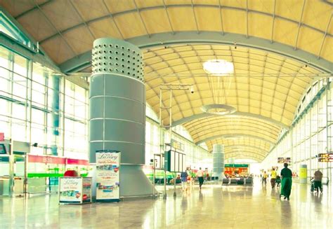 Alicante Airport Arrivals Information & Facilities | Transport