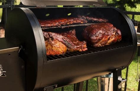 8 Best Smoker Grill Combos (Summer 2023) - Reviews & Buying Guide