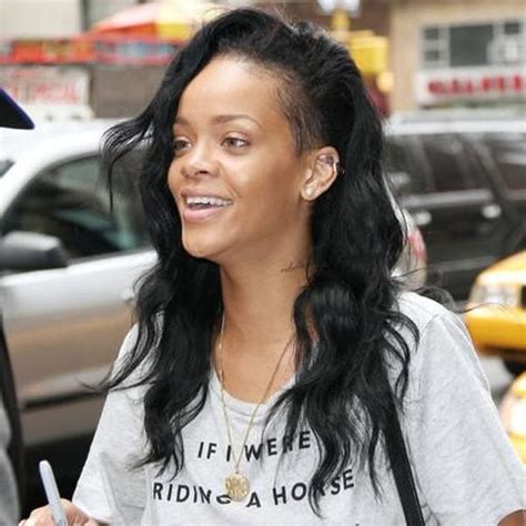 10 Best Pictures of Rihanna without Makeup! | Rihanna, Without makeup, Celebs