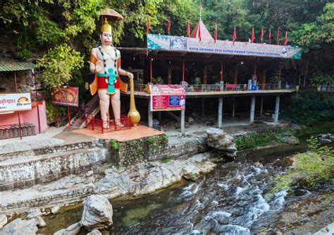 Explore Tapkeshwar Temple Dehradun (Timings & History)