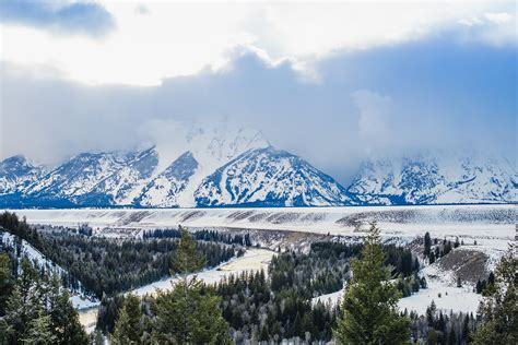 Grand Teton National Park Snowy Winter Adventure Session - Blog