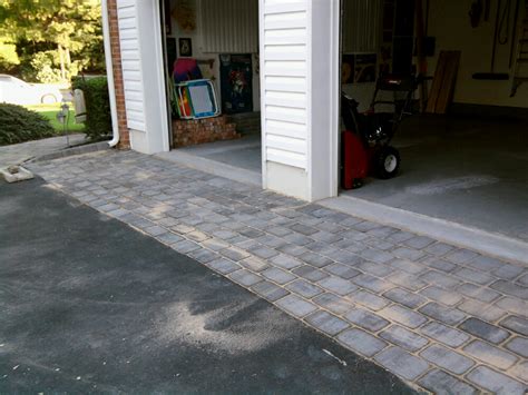 Belgian Block Driveway Edging / Maybe you would like to learn more ...