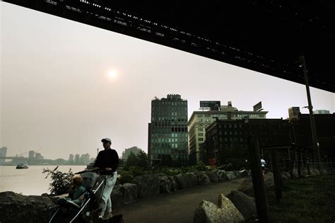 New York City is bathed in smoke from Canadian wildfires | Crain's New ...