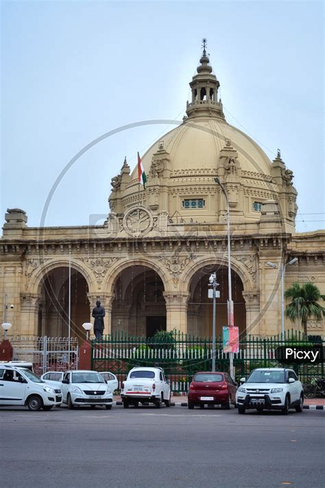 Image of Lucknow Vidhan Sabha-GQ355124-Picxy