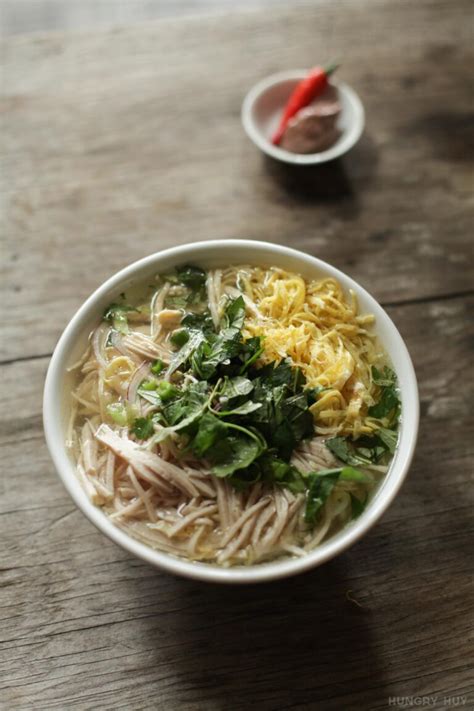 Bún Thang - Vietnamese Noodle Soup (Pork, Chicken & Egg)