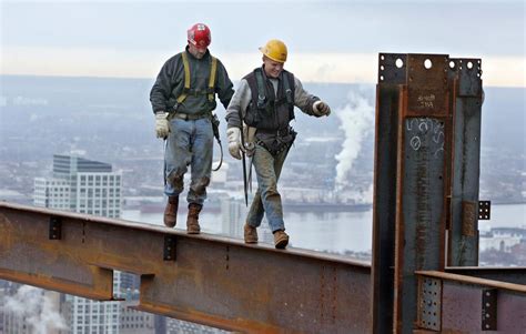 Pros And Cons Of Being An Ironworker - UpTools