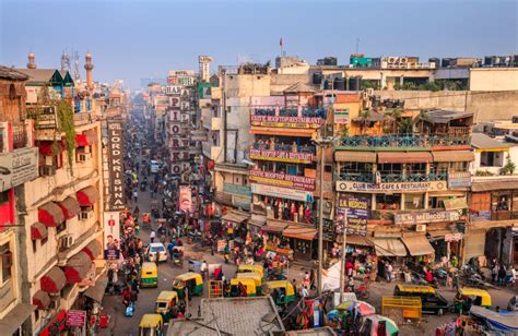 city-life-main-bazar-paharganj-new-delhi-india-picture-id962826702 | Science Report : Science Report