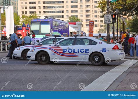 Police Cars Patrol, Washington DC Editorial Photography - Image: 21632392