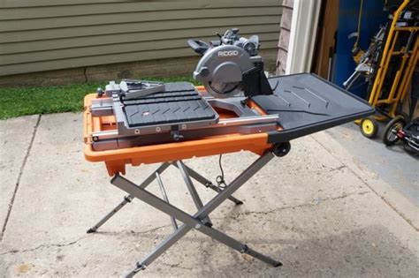 Ridgid 8" Tile Saw Review Model R4040S - Tools In Action - Power Tool Reviews