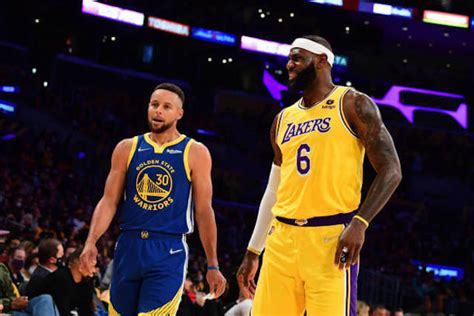 Lakers News: LeBron James Calls Warriors' Stephen Curry 'Once-In-A ...