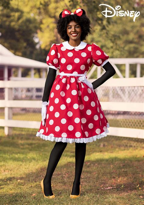 Minnie Mouse Halloween Costume 2024: Be Iconic In A Minnie Mouse ...