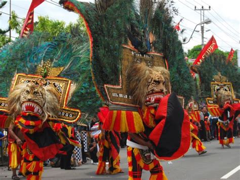 Reog Ponorogo Dance as The Identity of Ponorogo Regency - East Java, Indonesia - Gudi-SmaZinees