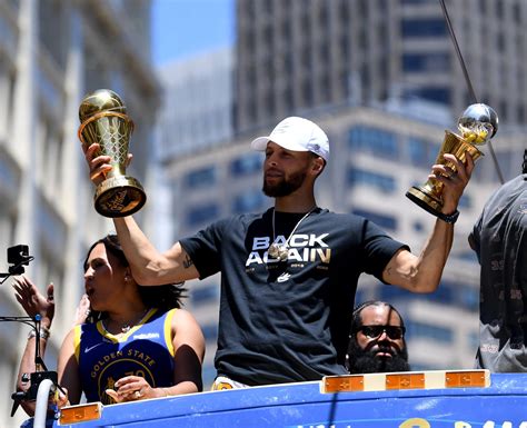 Photos: 2022 Warriors Championship Parade Photo Gallery | NBA.com