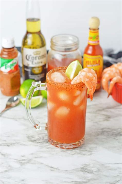 15 Flavorful Mexican Cocktails [Must-Try Drinks]