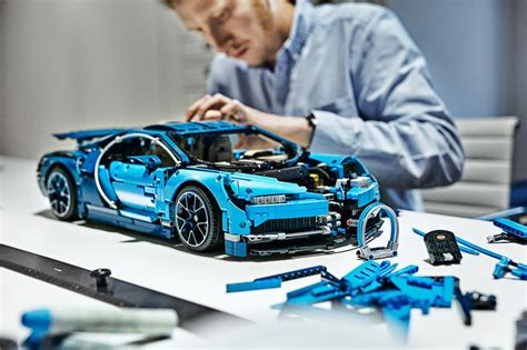 42083 LEGO Technic Bugatti Chiron-16 - The Brothers Brick | The Brothers Brick