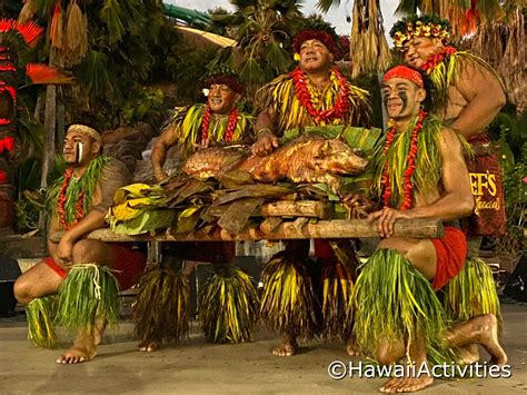 Family Fun at Chief's Luau at Wet 'n' Wild Water Park | Hawaii Travel Guide