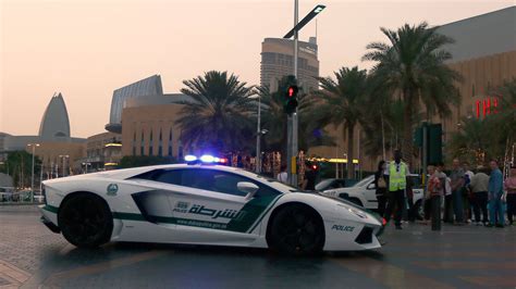 Dubai Police Get Lamborghini Aventador - Dubai Lamborghini Patrol Car 2013