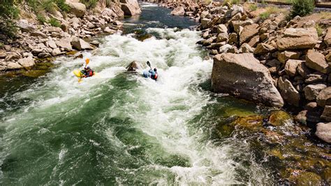 Kayaking the Arkansas River | FREESKIER