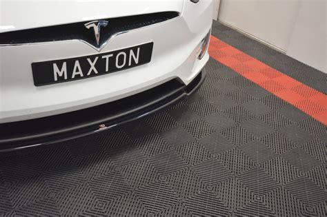 Tesla - Model X - Front Splitter - V1 – Maxton Design Canada