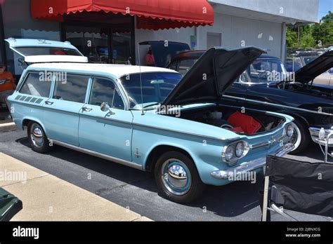 Corvair monza station wagon hi-res stock photography and images - Alamy