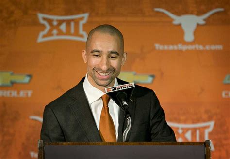 Marquette Officially Welcomes Former Longhorns Coach Shaka Smart - Sports Illustrated Texas ...