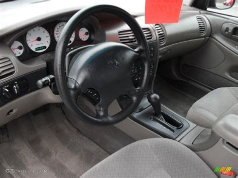 Taupe Interior 2001 Dodge Intrepid SE Photo #44907787 | GTCarLot.com