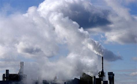 Clearing the air on fossil fuel pollution - David Suzuki Foundation