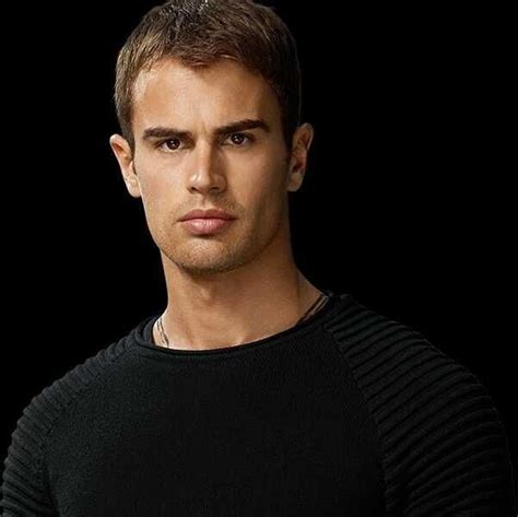 Tobias/Four Divergent | Theo james, Divergent theo james, Divergent funny