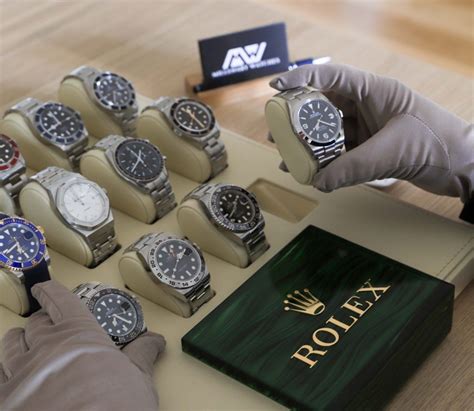 How Many Links does a Rolex Come with? (+ How to Count) - Millenary Watches