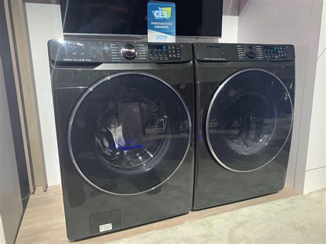 Samsung's smart washer/dryer lets you pick when you want the cycle to ...