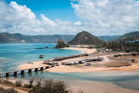 17 Best Kuta Lombok Beaches: A Guide to Amazing Beaches in South Lombok ...