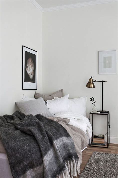 The perfect Swedish studio apartment for one! | Home decor bedroom, Single bedroom, Bedroom decor