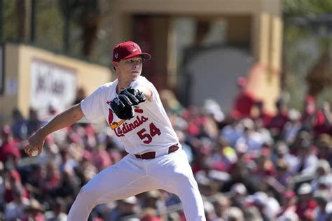 Cardinals' All-Star right-hander Sonny Gray leaves game with hamstring ...