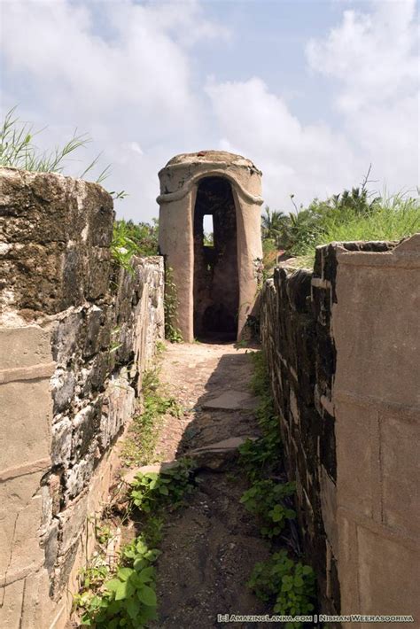 Mannar Fort | AmazingLanka.com