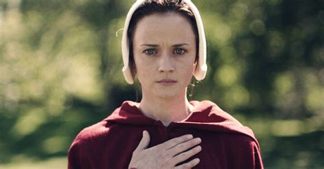 Alexis Bledel The Handmaids Tale Hulu Ofglen Interview