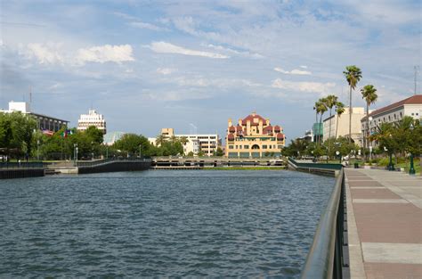 File:Downtown Stockton California.jpg - Wikimedia Commons