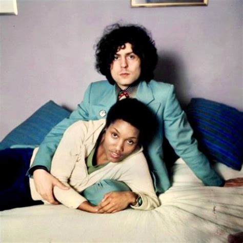 24 Romantic Photos of Marc Bolan and His Girlfriend Gloria Jones From ...