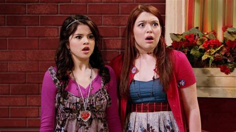 Wizards of Waverly Place serial online - Alltube TV