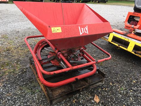 Lely 3-Point PTO Fertilizer Spreader – $1,100 – LASPINA USED EQUIPMENT