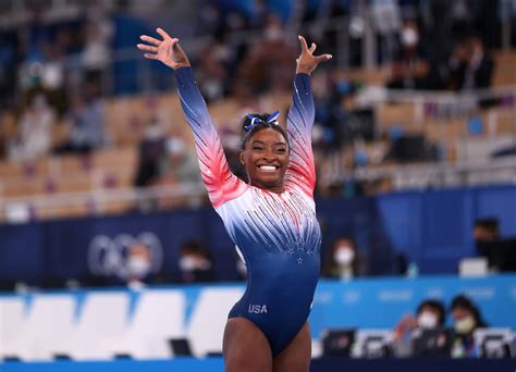 Thompson-Herah wins Olympic double, brave Biles takes Tokyo 2020 bronze | Daily Sabah