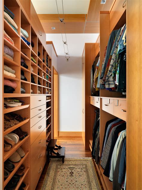 5 Small Walk-In Closet Organization Tips And 40 Ideas - DigsDigs