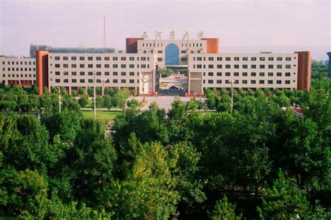 Campus Scenery – Shihezi University, School of Medicine