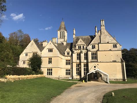 Sun shining on Woodchester Mansion © don cload cc-by-sa/2.0 :: Geograph Britain and Ireland