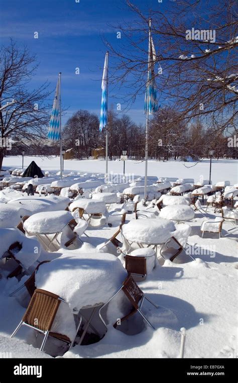 Winter; English Garden; Munich; Germany Stock Photo - Alamy